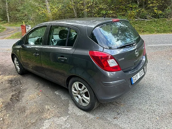 Opel Corsa 2011 photo 4