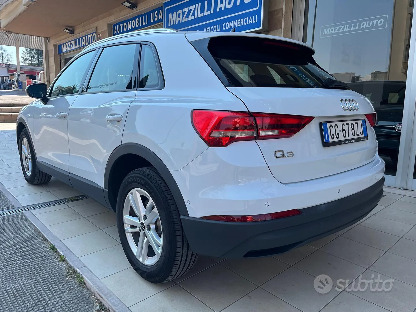 Audi Q3 2021 photo 2