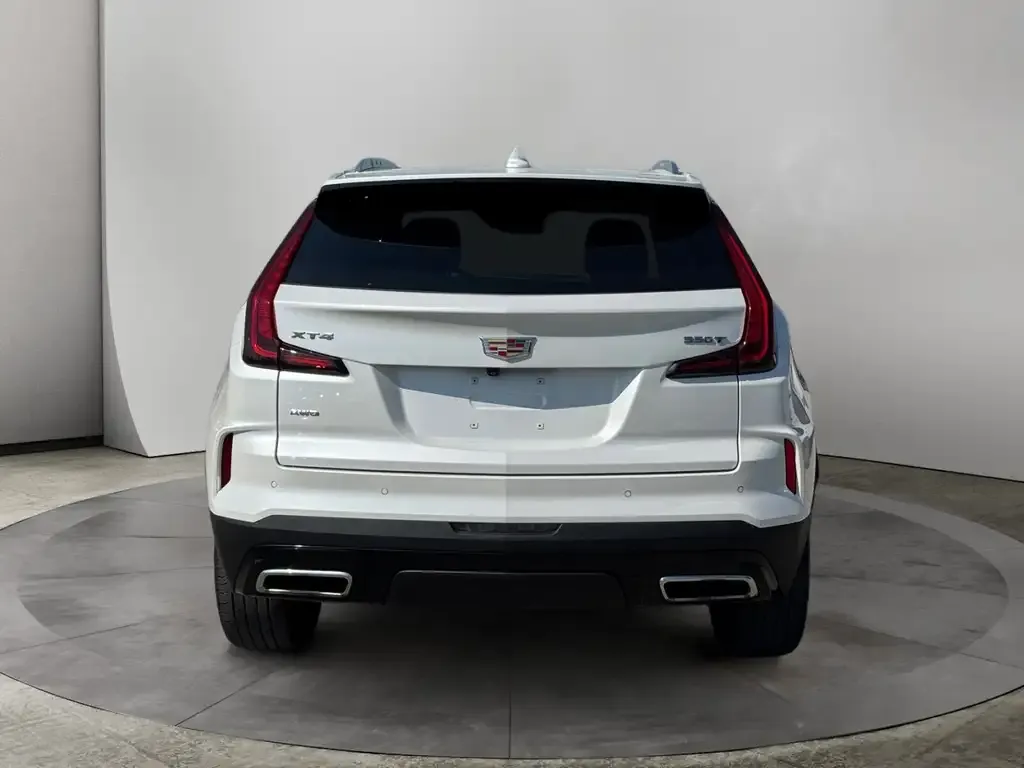 Cadillac Xt4 2024 photo 4