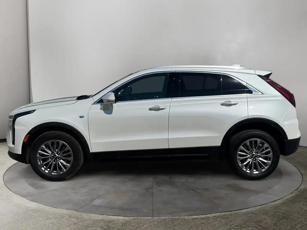 Cadillac Xt4 2024 photo 2