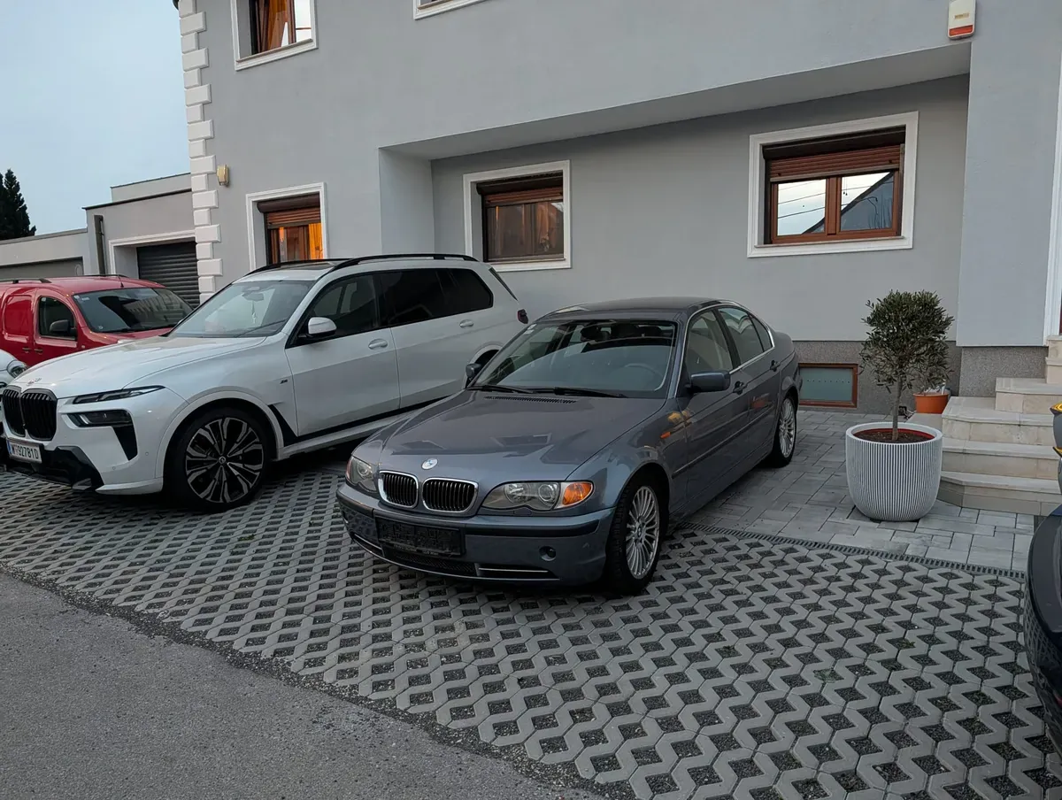 BMW 3 Series 2001 photo 2