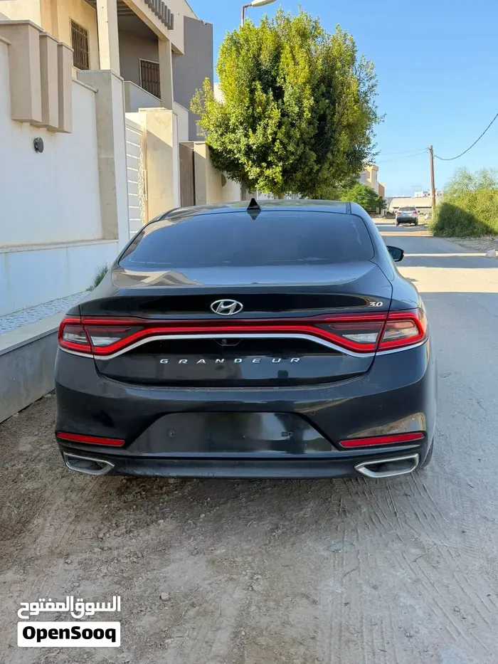 Hyundai Azera