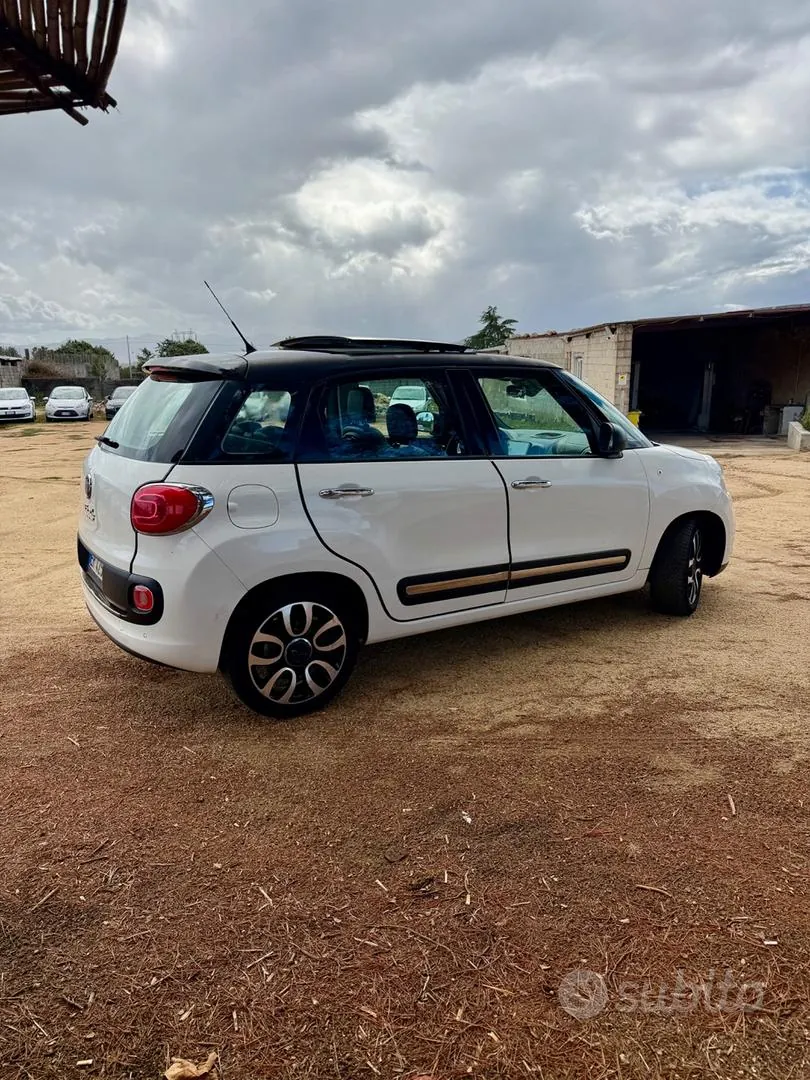 Fiat 500L 2013 photo 4
