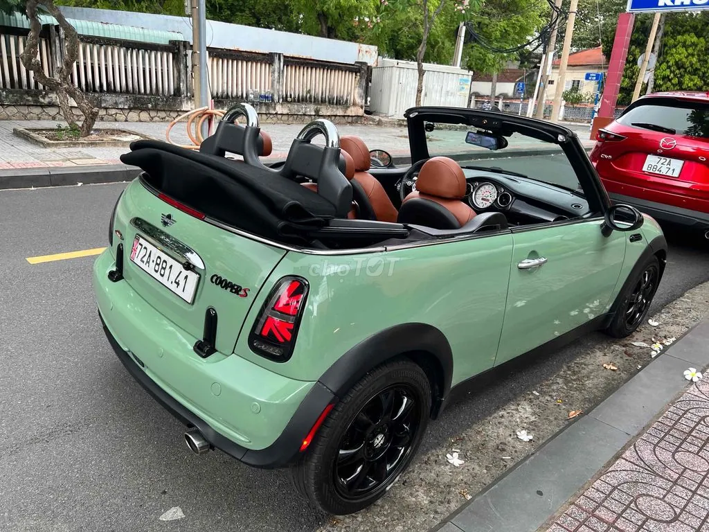 Mini Cooper S 2010 photo 2