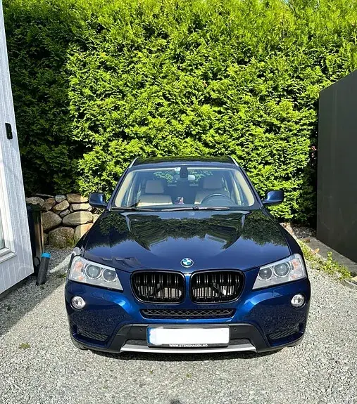 BMW X3 2011 photo 2