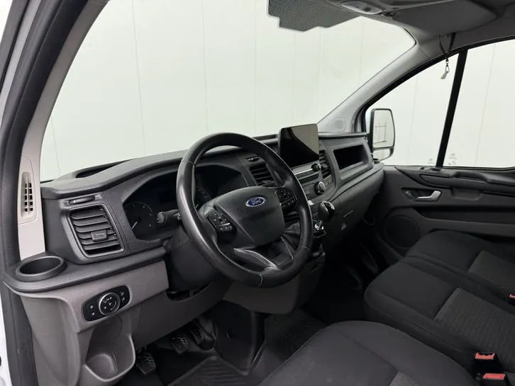 Ford Transit Custom 2023 photo 3