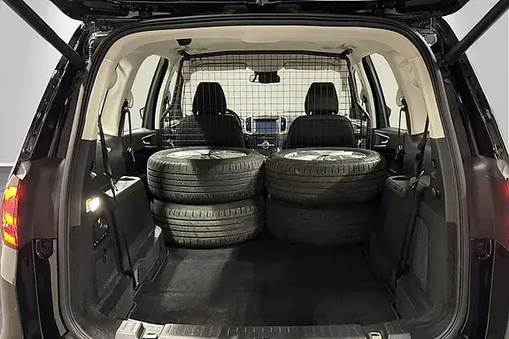 Ford Galaxy 2022 photo 5
