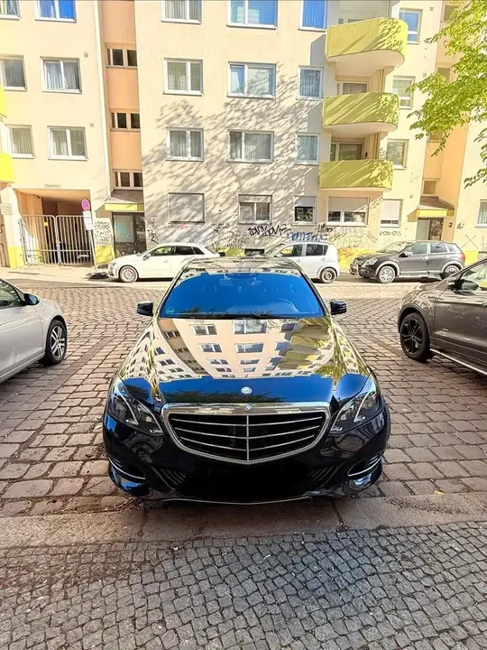Mercedes-Benz E 300