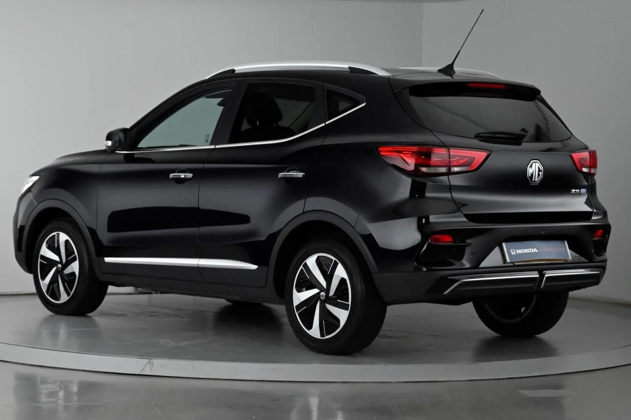 MG Mg Zs 2024 photo 2