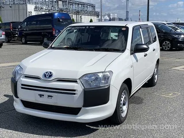Toyota Probox Van 2022 photo 2