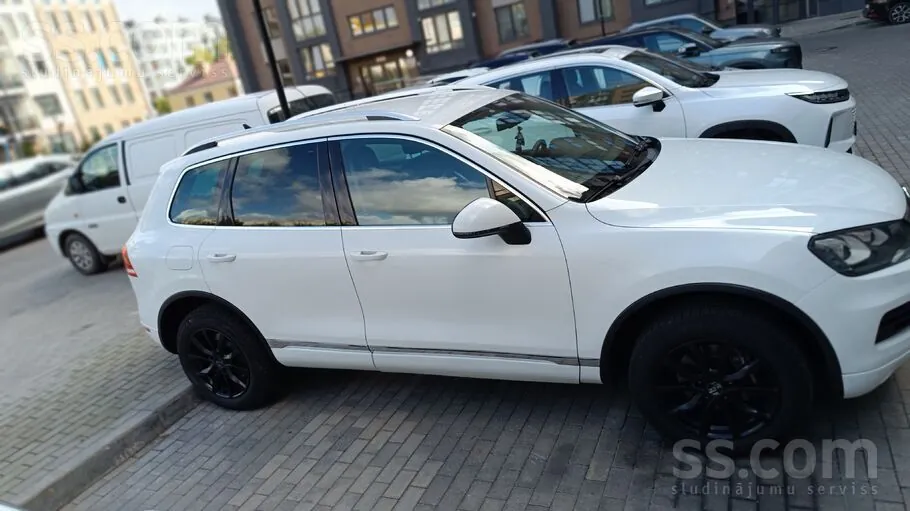 Volkswagen Touareg 2013 photo 4