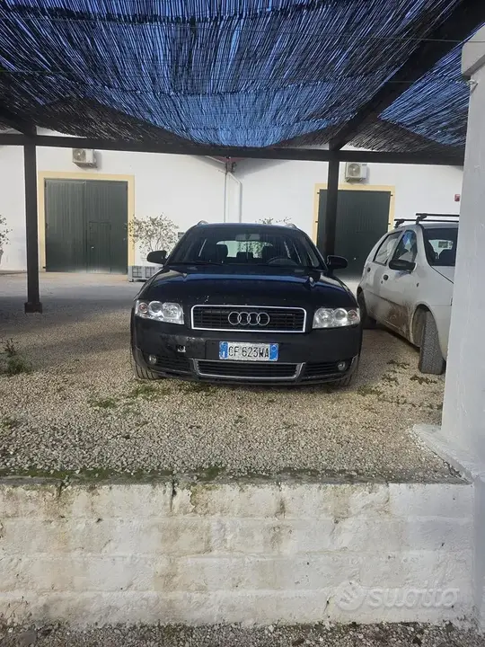 Audi A4 2003 photo 2