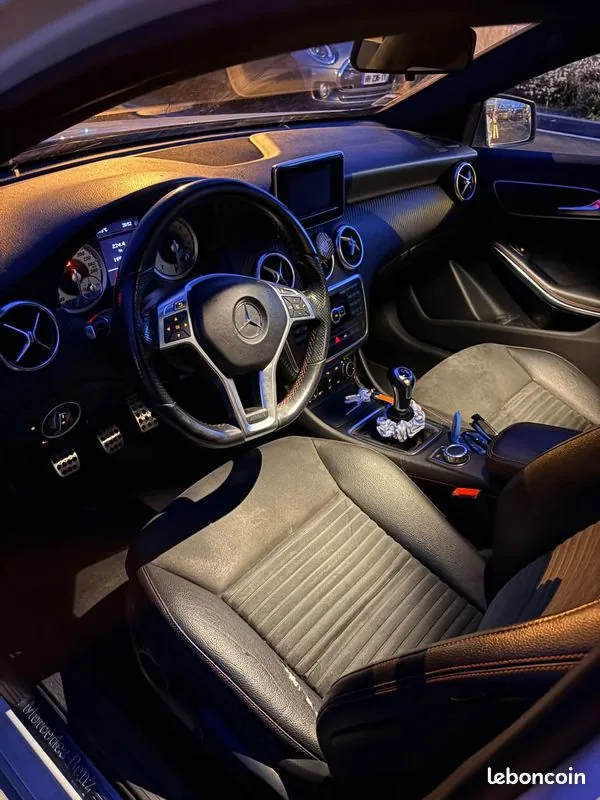 Mercedes-Benz A-Class 2013 photo 2