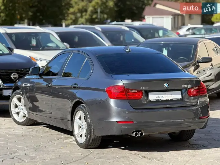 BMW 3 Series 2014 photo 4