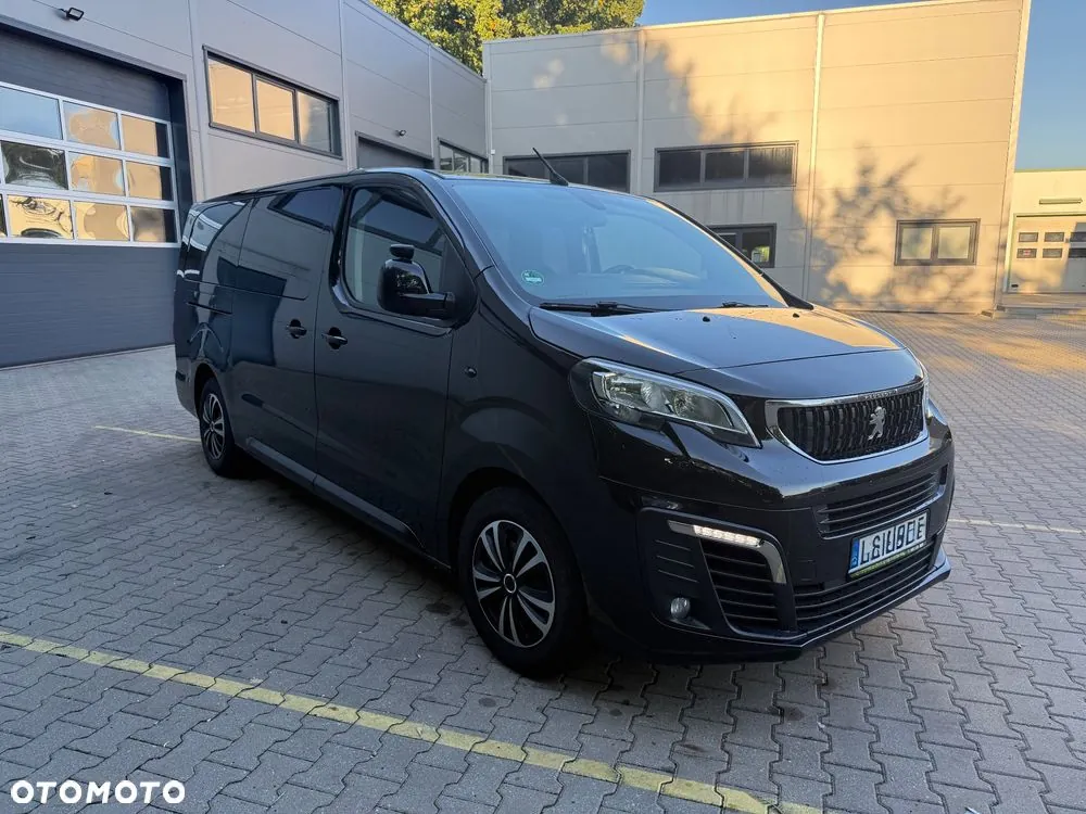 Peugeot Traveller 2019 photo 2