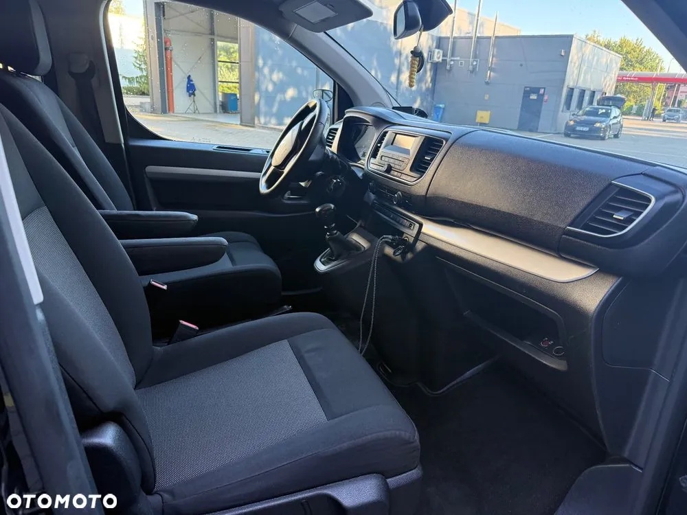 Peugeot Traveller 2019 photo 5