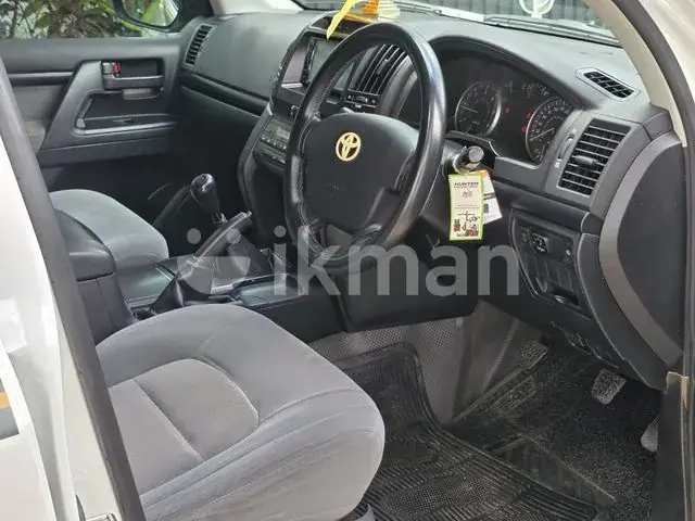 Toyota Land Cruiser 2008 photo 5