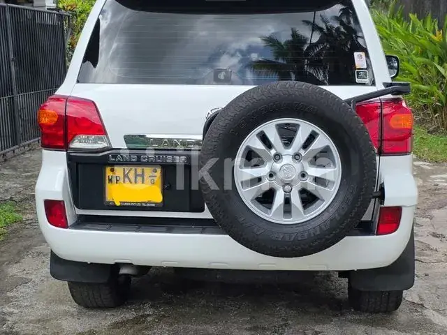Toyota Land Cruiser 2008 photo 4