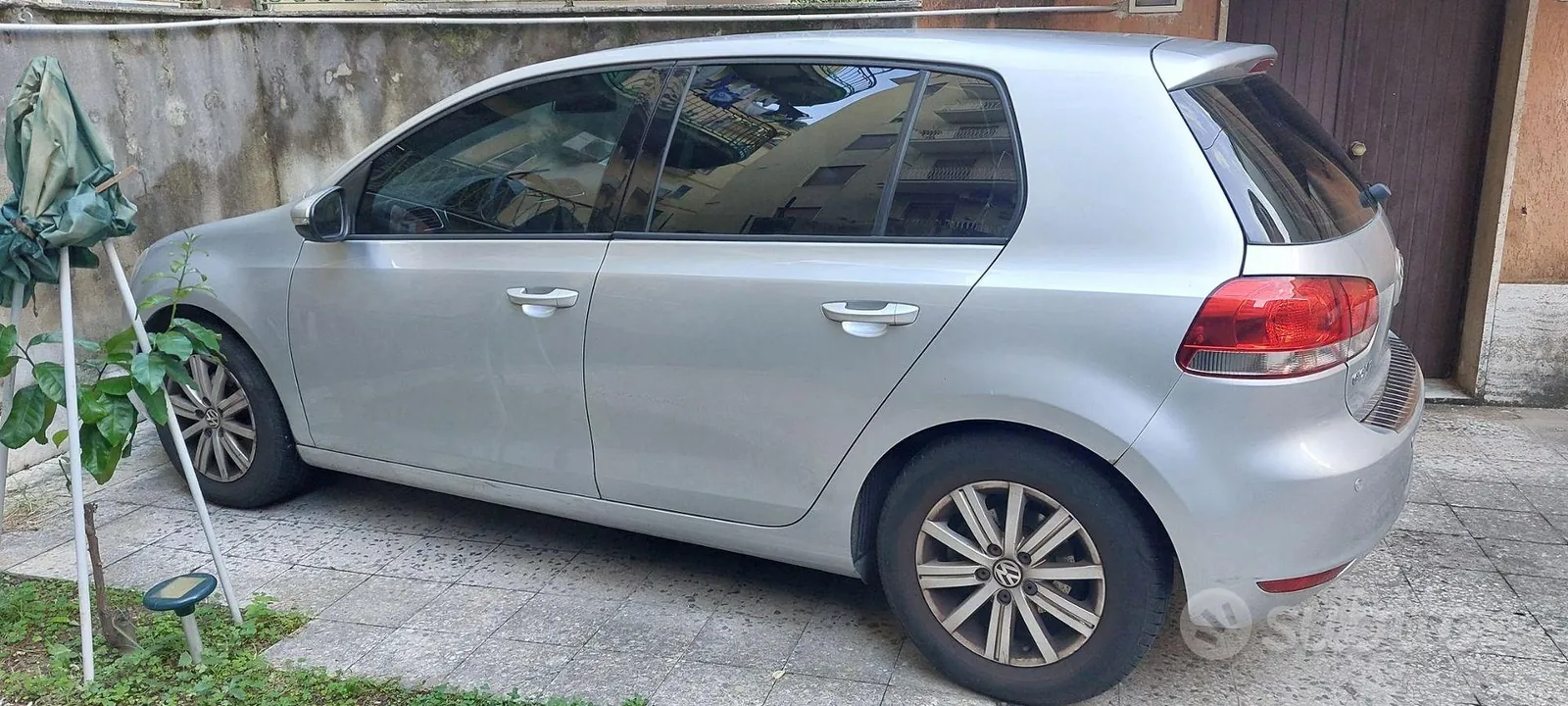 Volkswagen Golf 2011 photo 2
