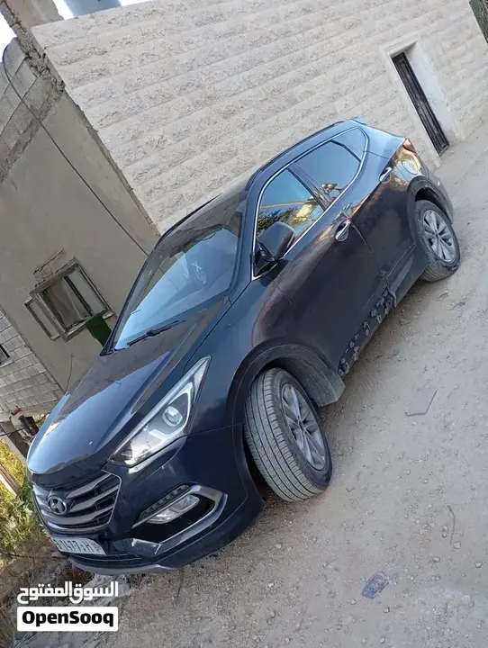 Hyundai Santa Fe 2017 photo 2