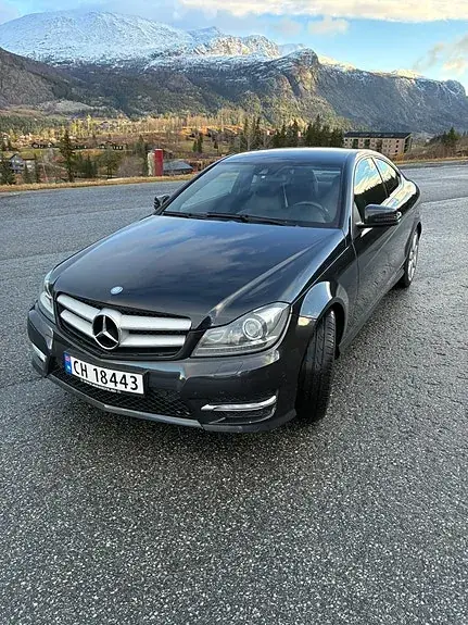 Mercedes-Benz C180 2012 photo 5