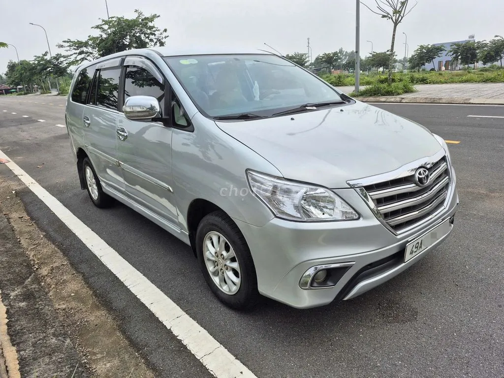 Toyota Innova 2014 photo 3
