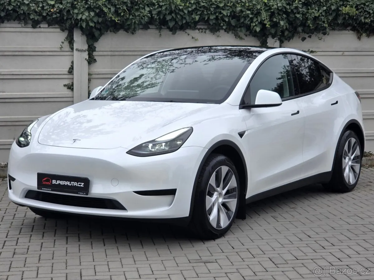 Tesla Model Y 2023 photo 3