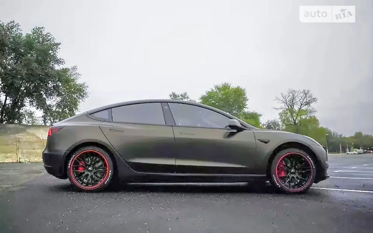 Tesla Model 3 2018 photo 3