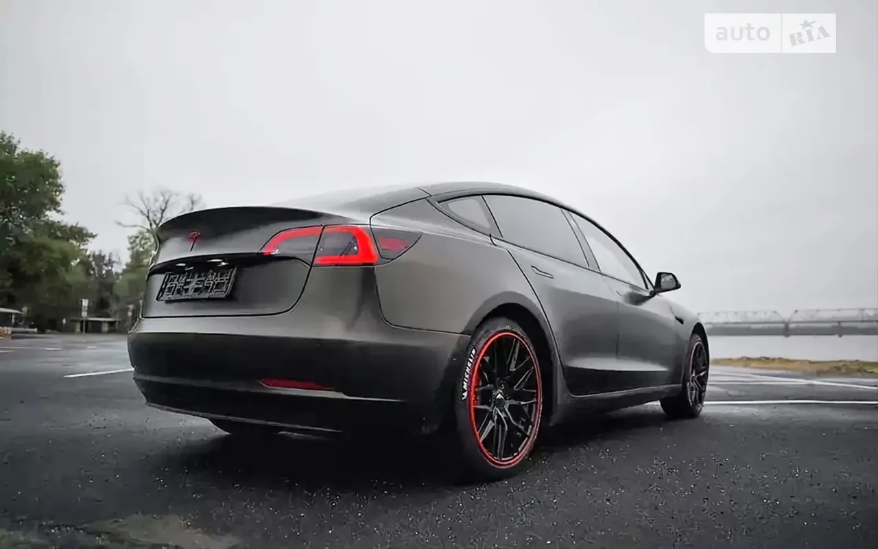 Tesla Model 3 2018 photo 4