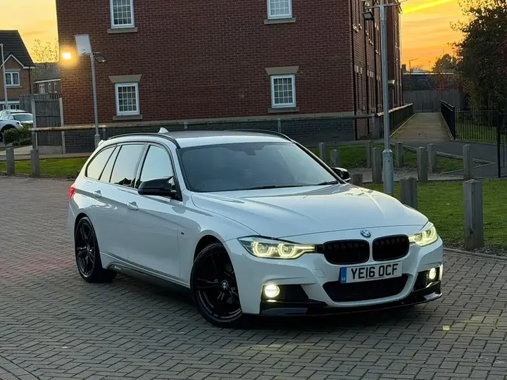 BMW 3 Series 2016 photo 2