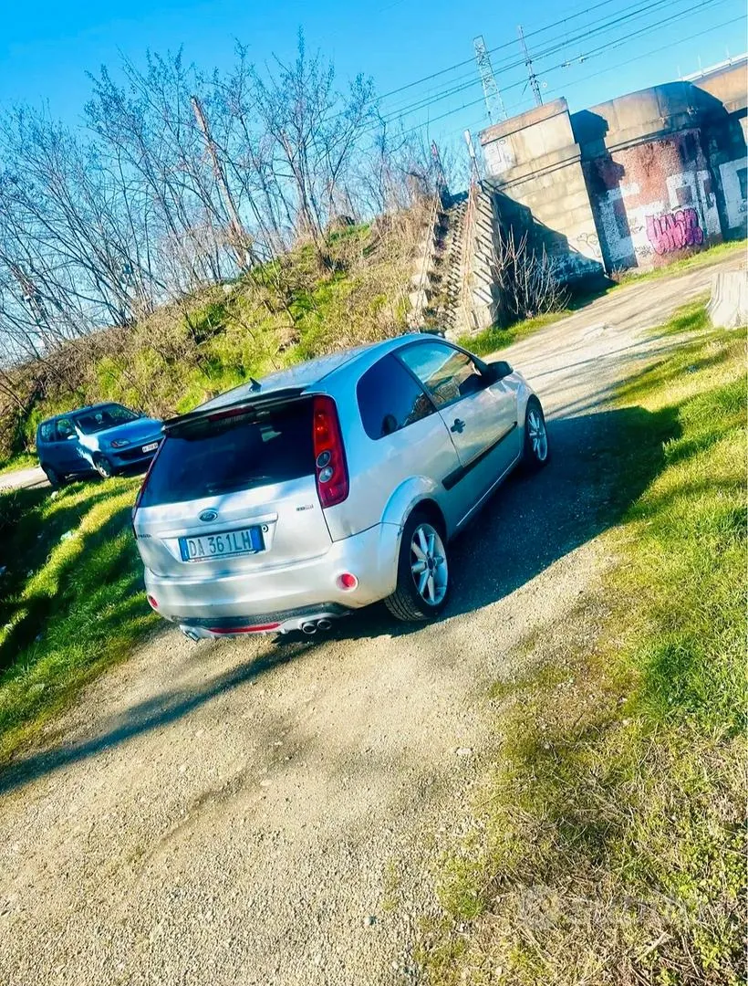 Ford Fiesta 2007 photo 5