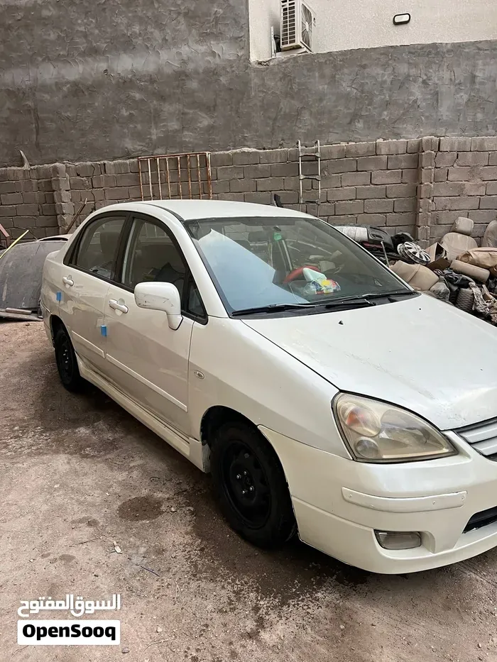 Suzuki Liana