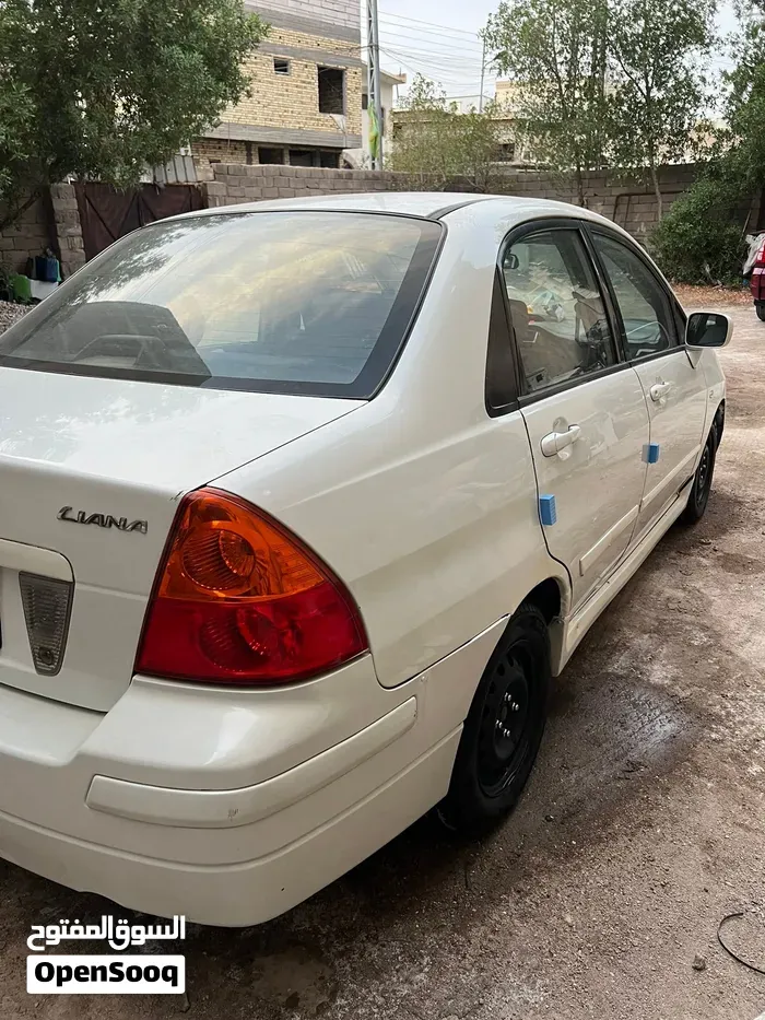 Suzuki Liana 2005 photo 3