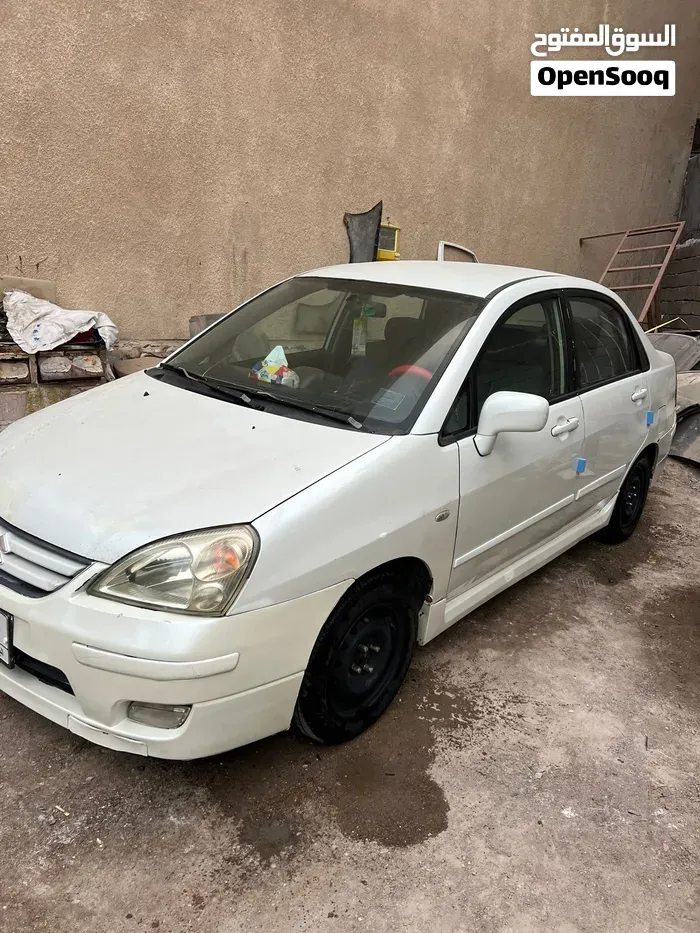 Suzuki Liana