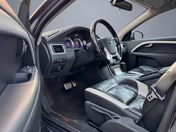 Volvo V70 2011 photo 5