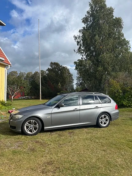 BMW 318D 2009 photo 3