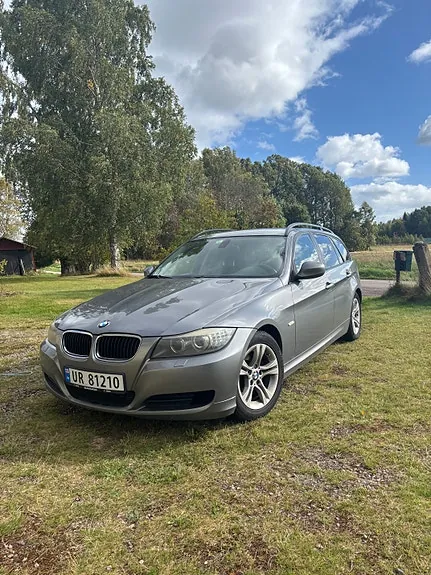 BMW 318D 2009 photo 4