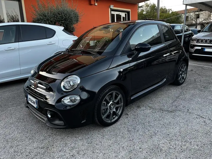 Abarth 595 2023 photo 2