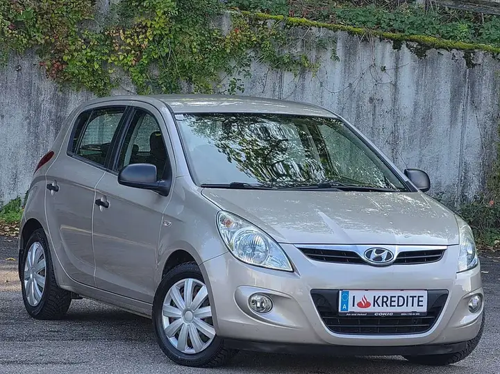 Hyundai I20 2011 photo 3