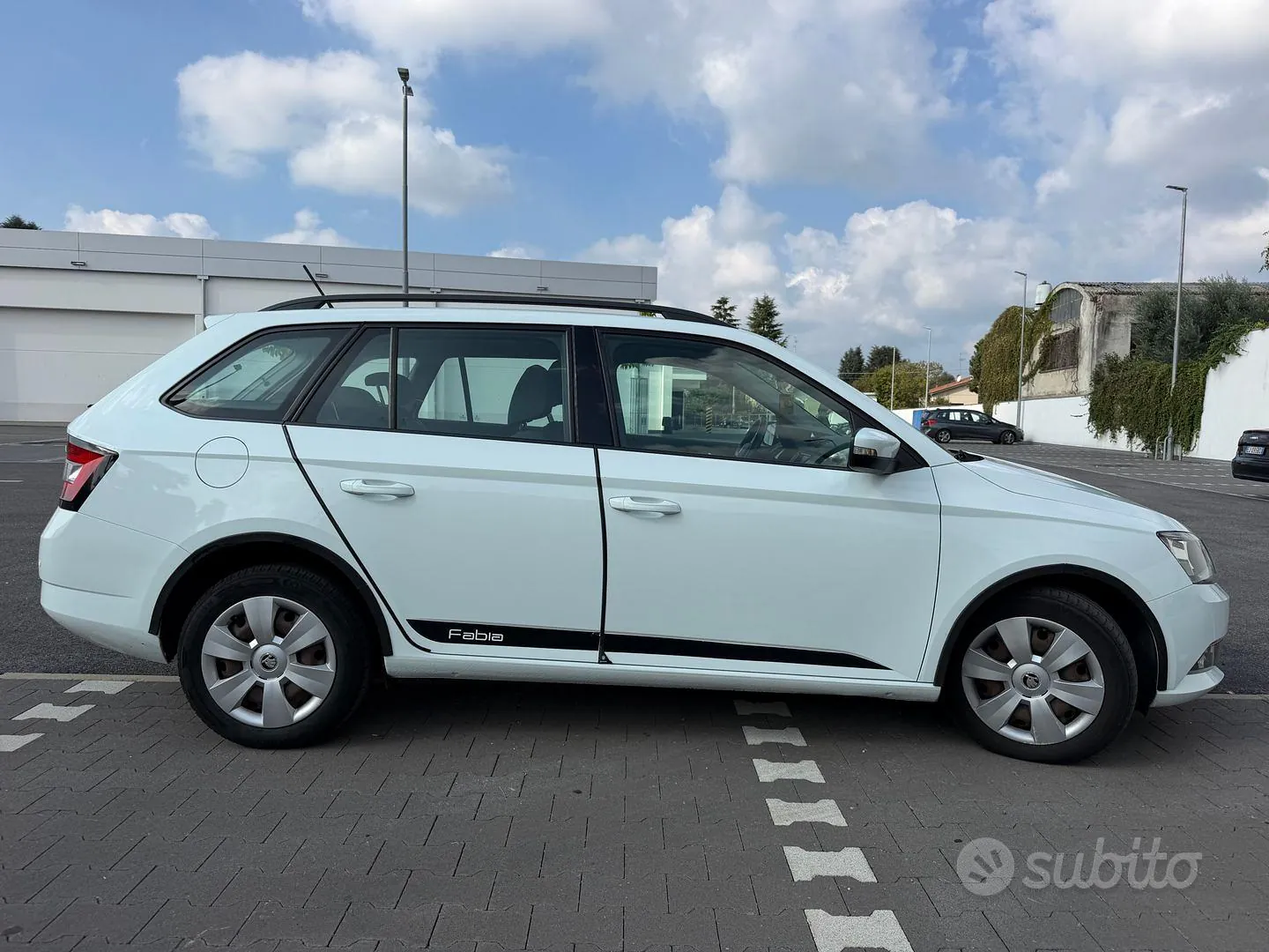 Skoda Fabia 2017 photo 4