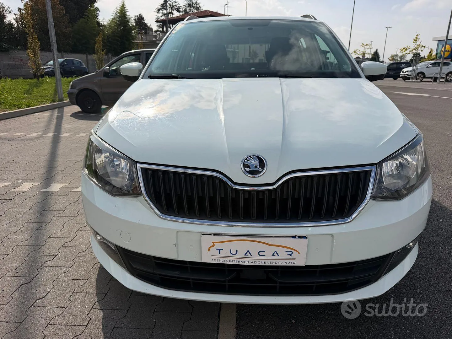 Skoda Fabia 2017 photo 2