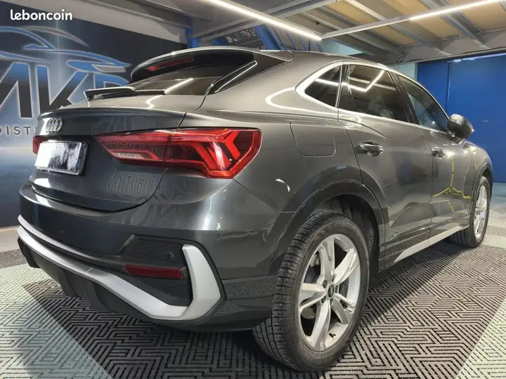 Audi Q3 2023 photo 5