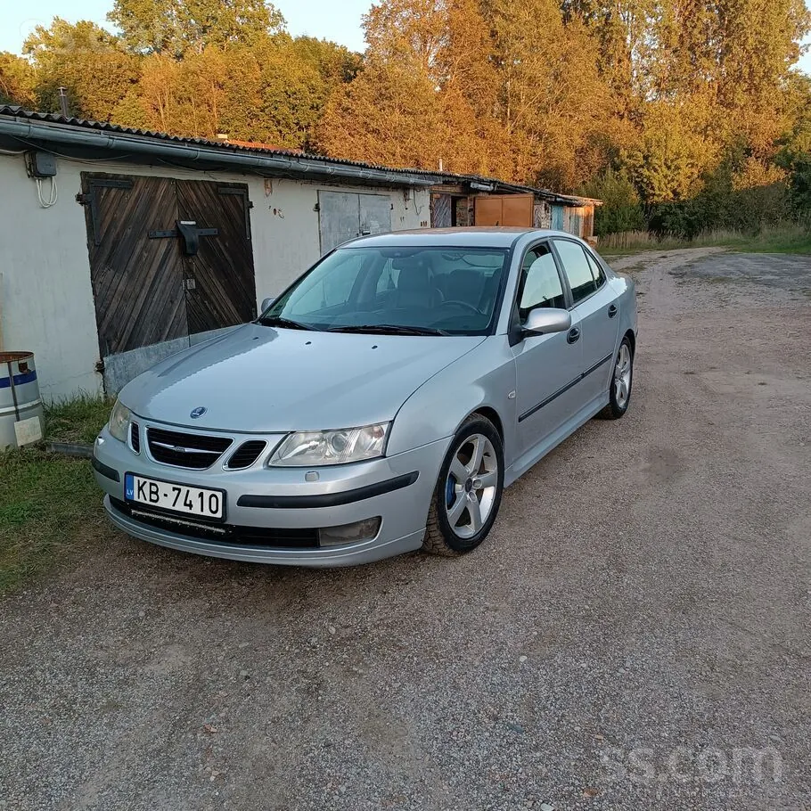 Saab 9-3 2003 photo 2