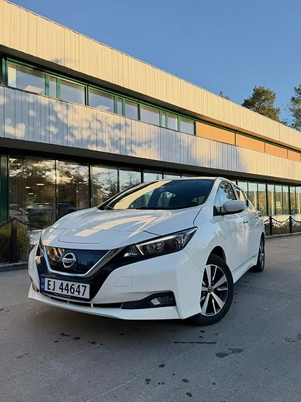 Nissan Leaf 2022 photo 3