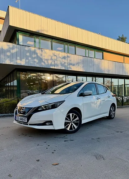 Nissan Leaf 2022 photo 4