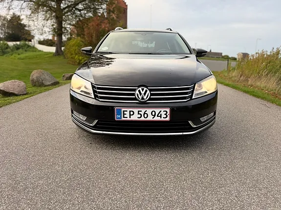 Volkswagen Passat 2011 photo 3