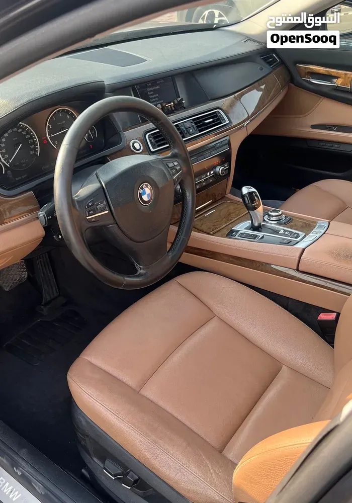 BMW 7 Series 2010 photo 5