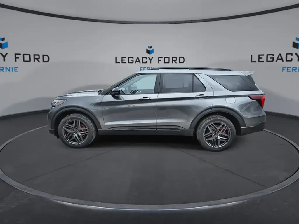 Ford Explorer 2026 photo 5