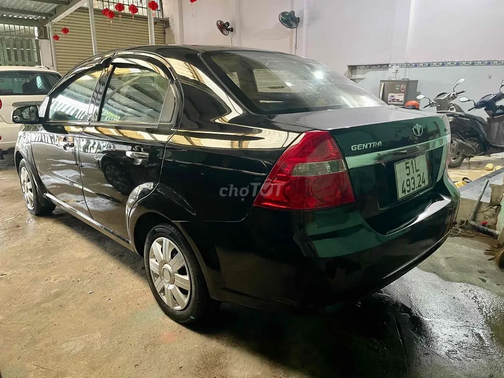 Daewoo Gentra 2009 photo 5