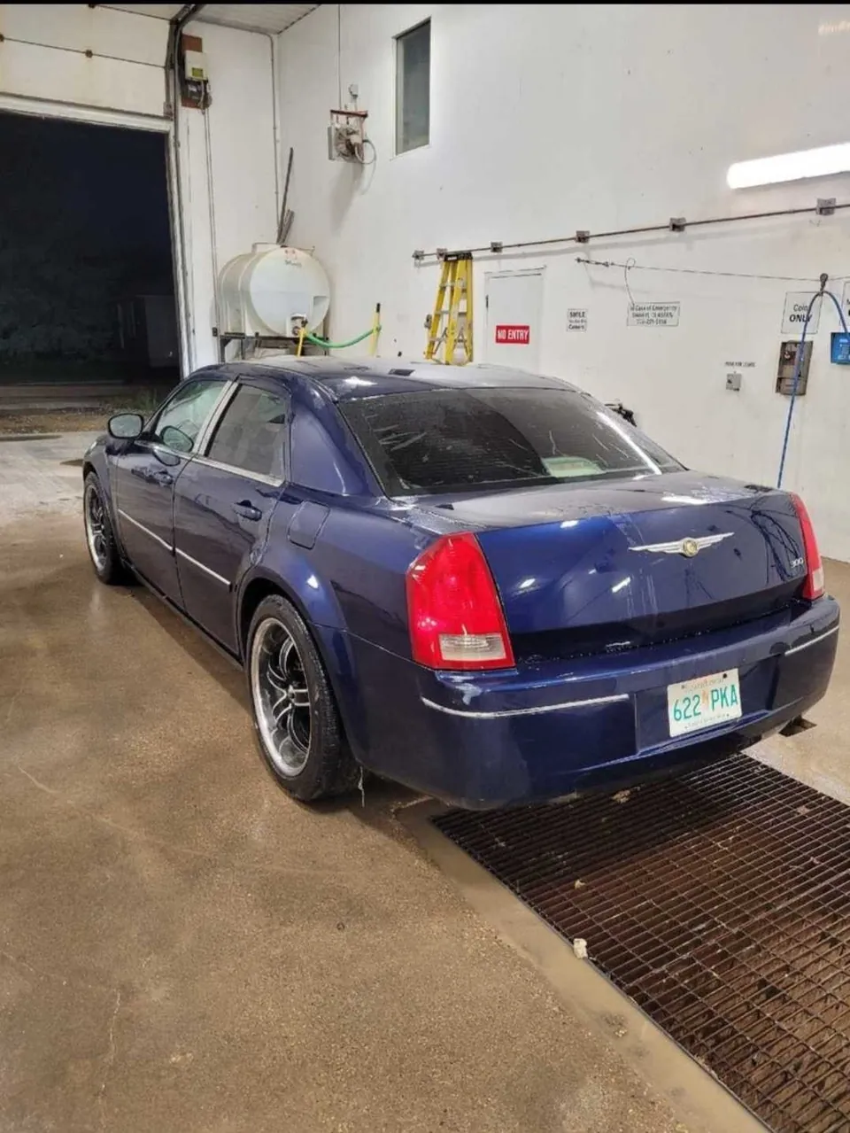 Chrysler 300 2006 photo 2